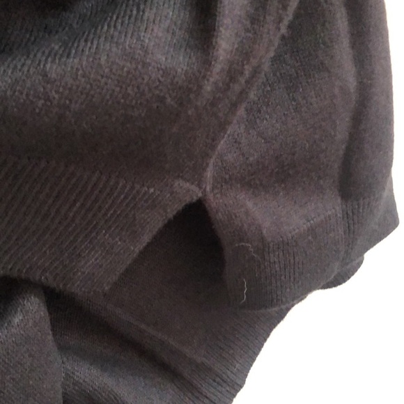 Women’s Black V Neck  Asymmetrical Soft Pullover Tunic size S/M - Picture 10 of 13